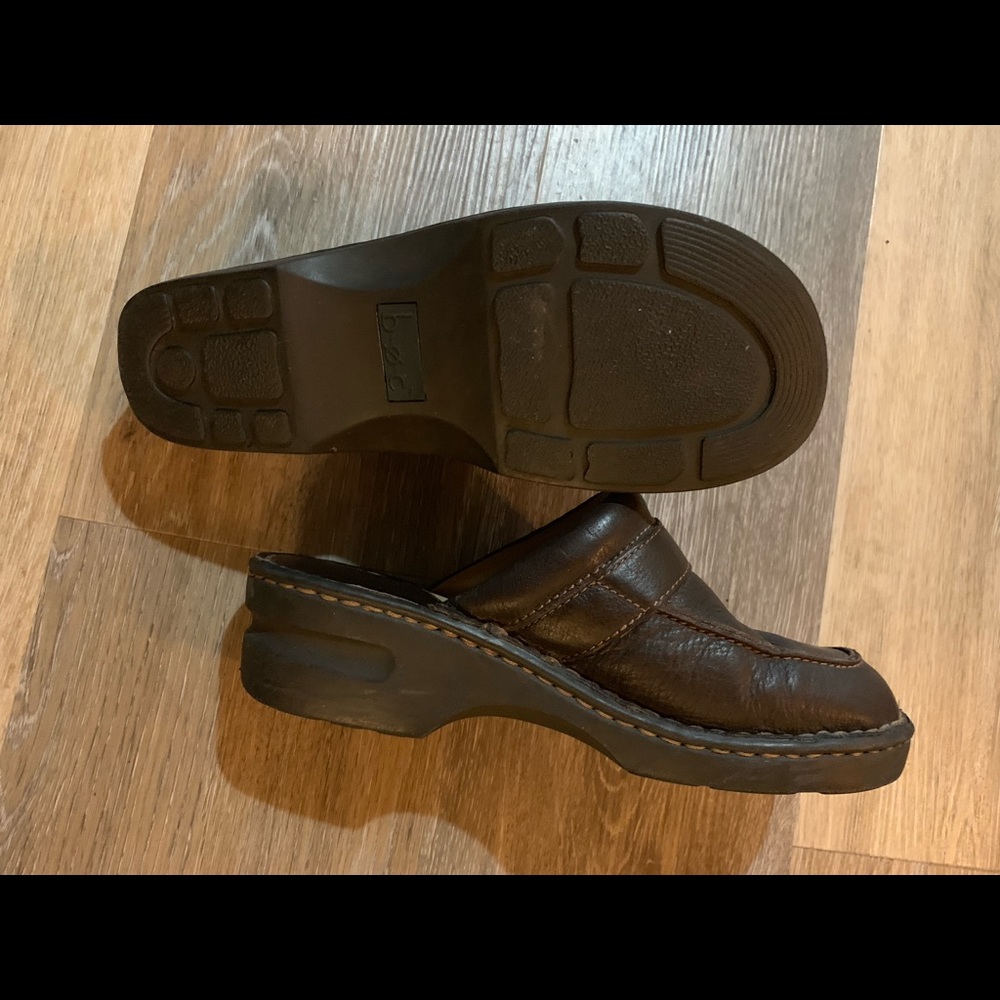 B.O.C slip-on leather mules